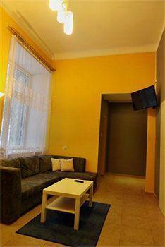 Old Town Luxe Retreat - King Bed - Steps To Main Square * Cracovia