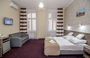 Old Town Luxe Retreat - King Bed - Steps To Main Square Cracovia